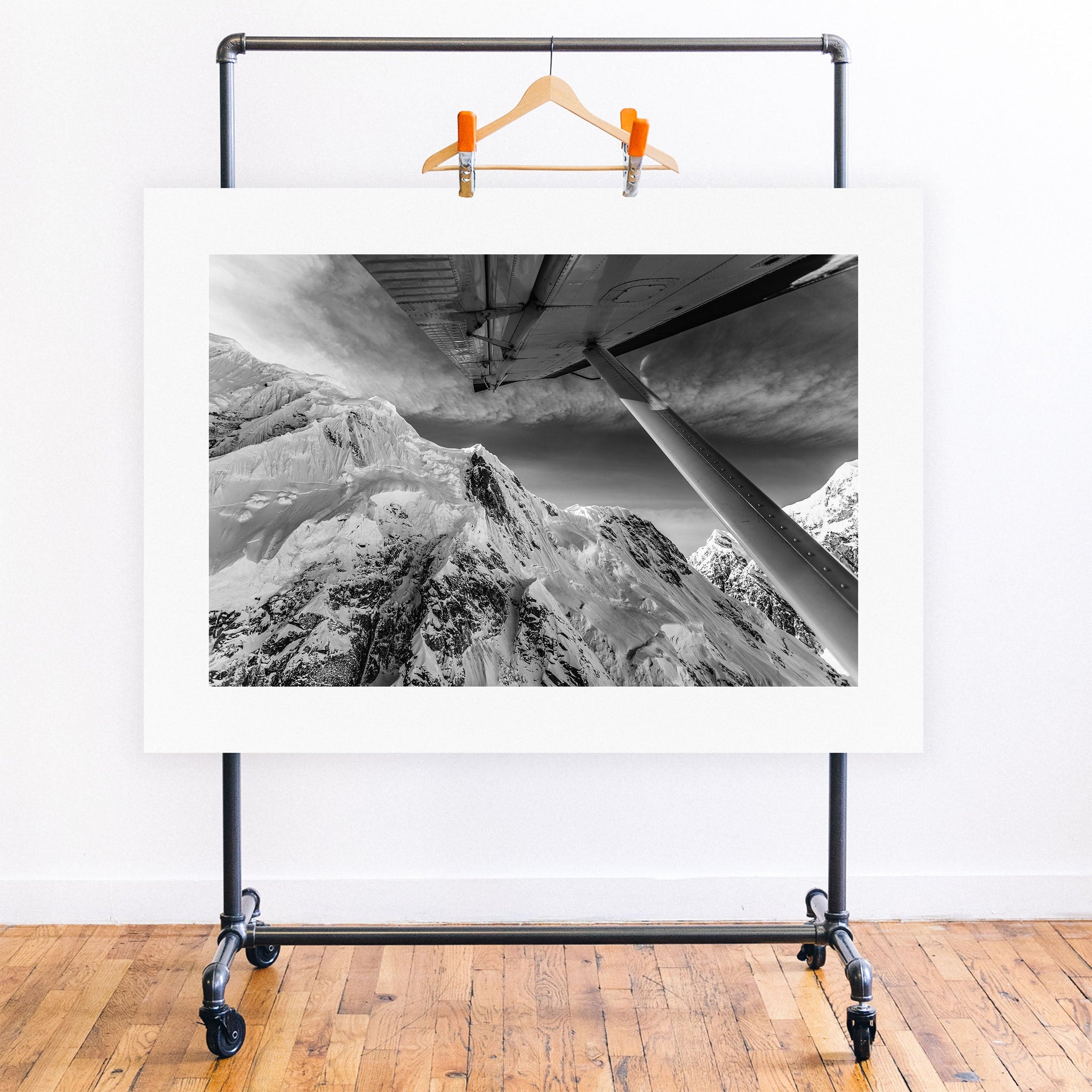 no frame~Executive