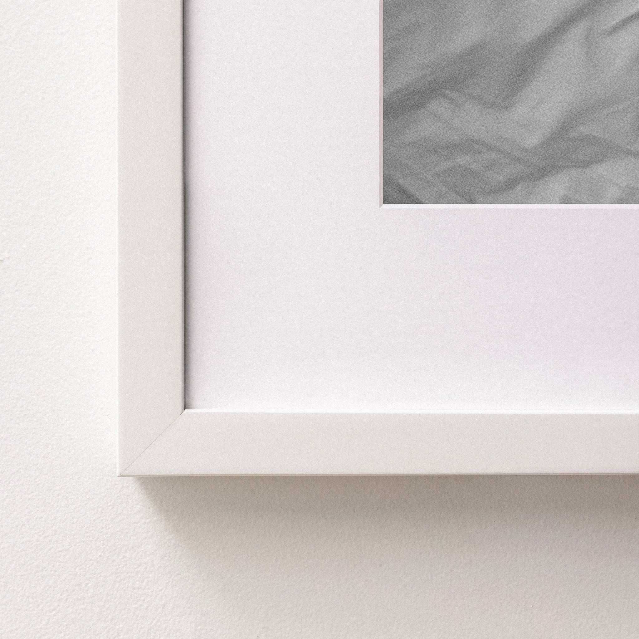 white~Medium
