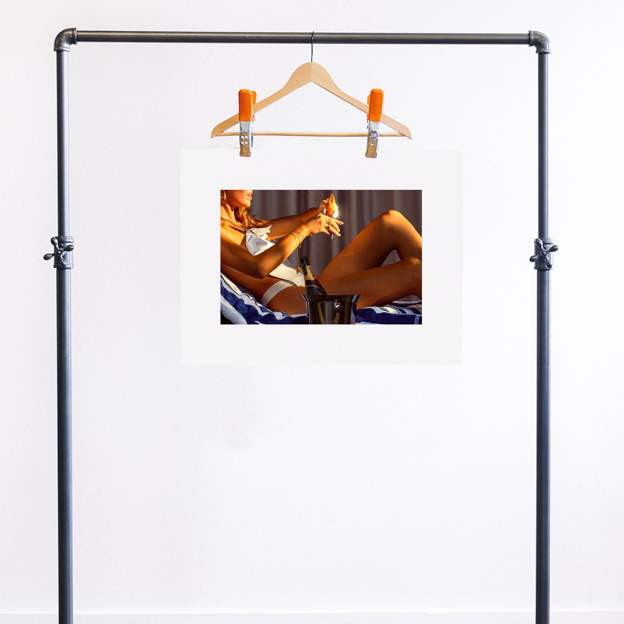 no frame~Medium