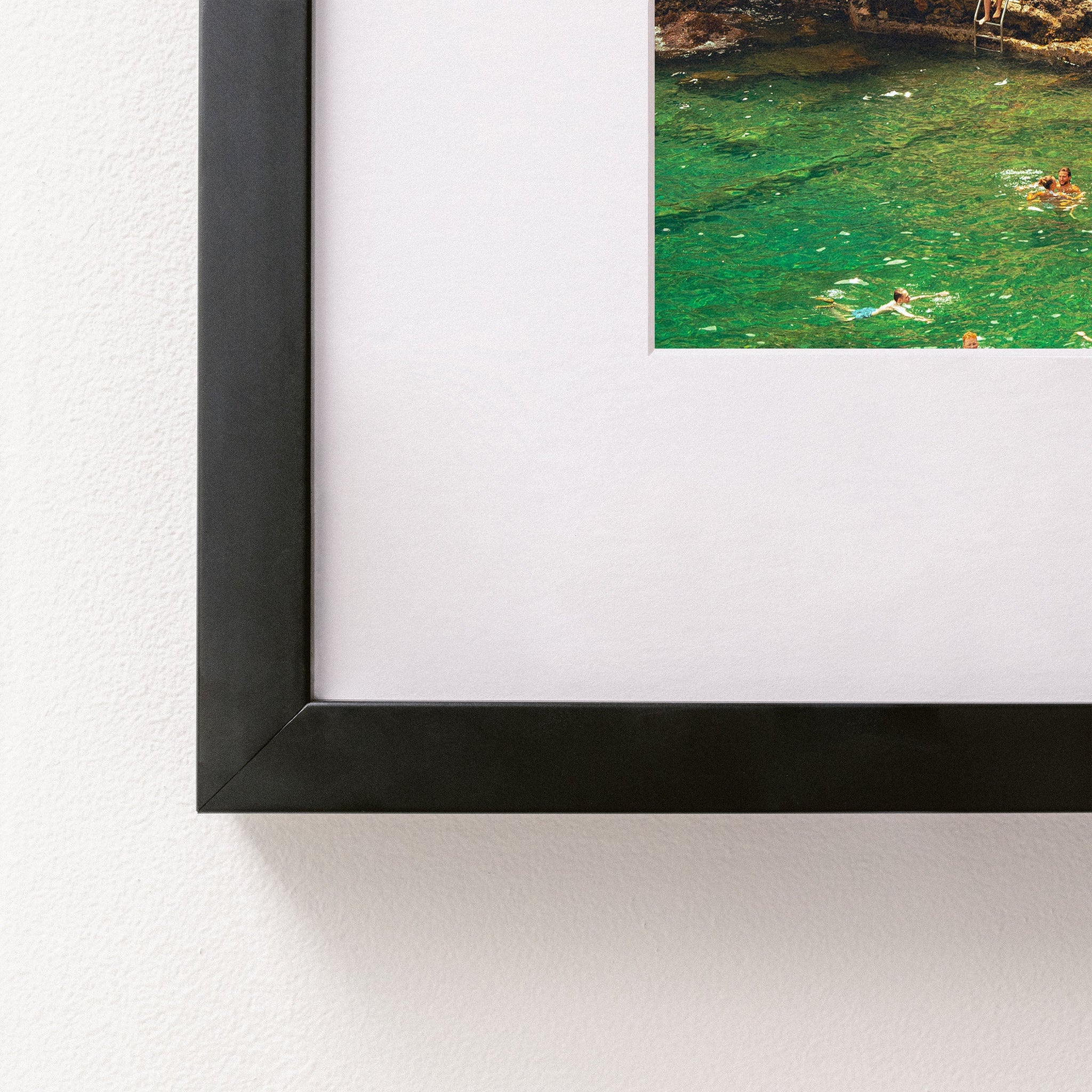 black~Medium
