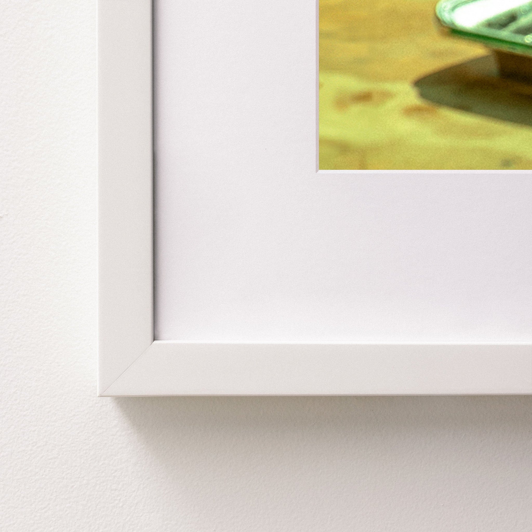 white~Medium