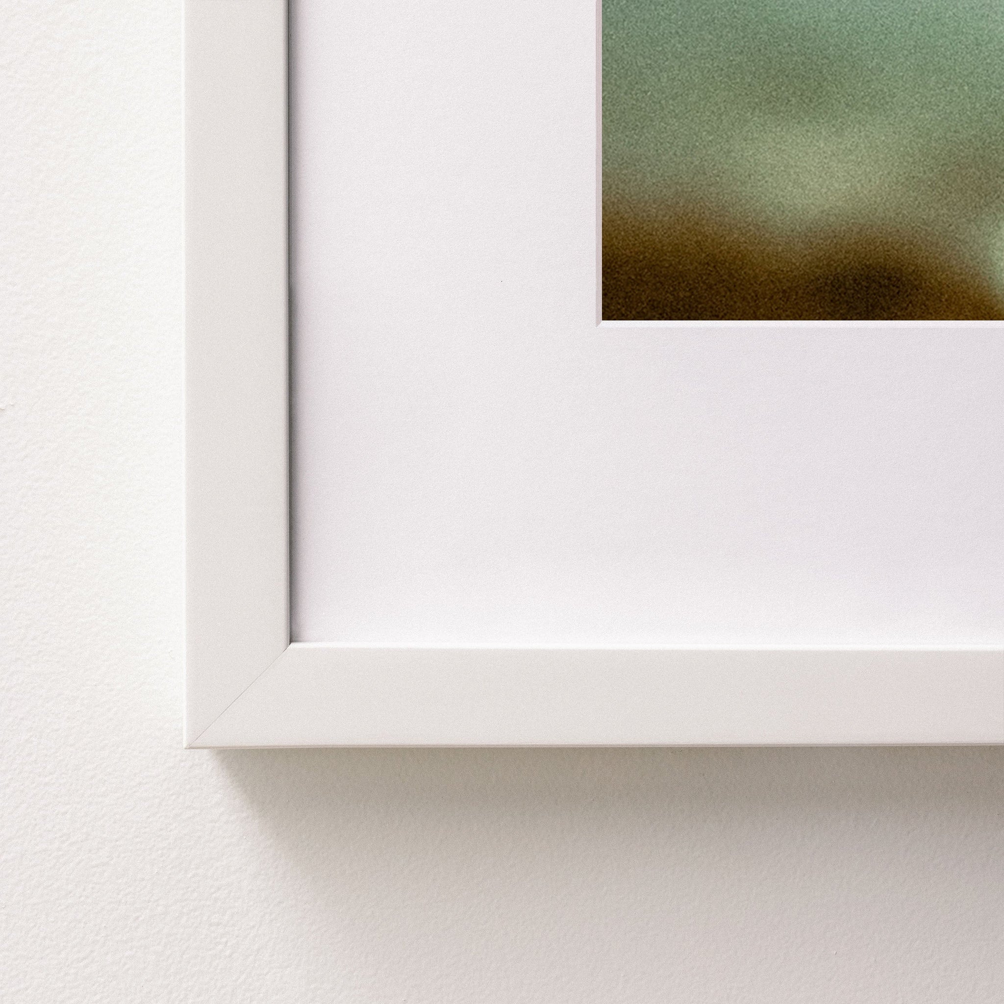 white~Medium