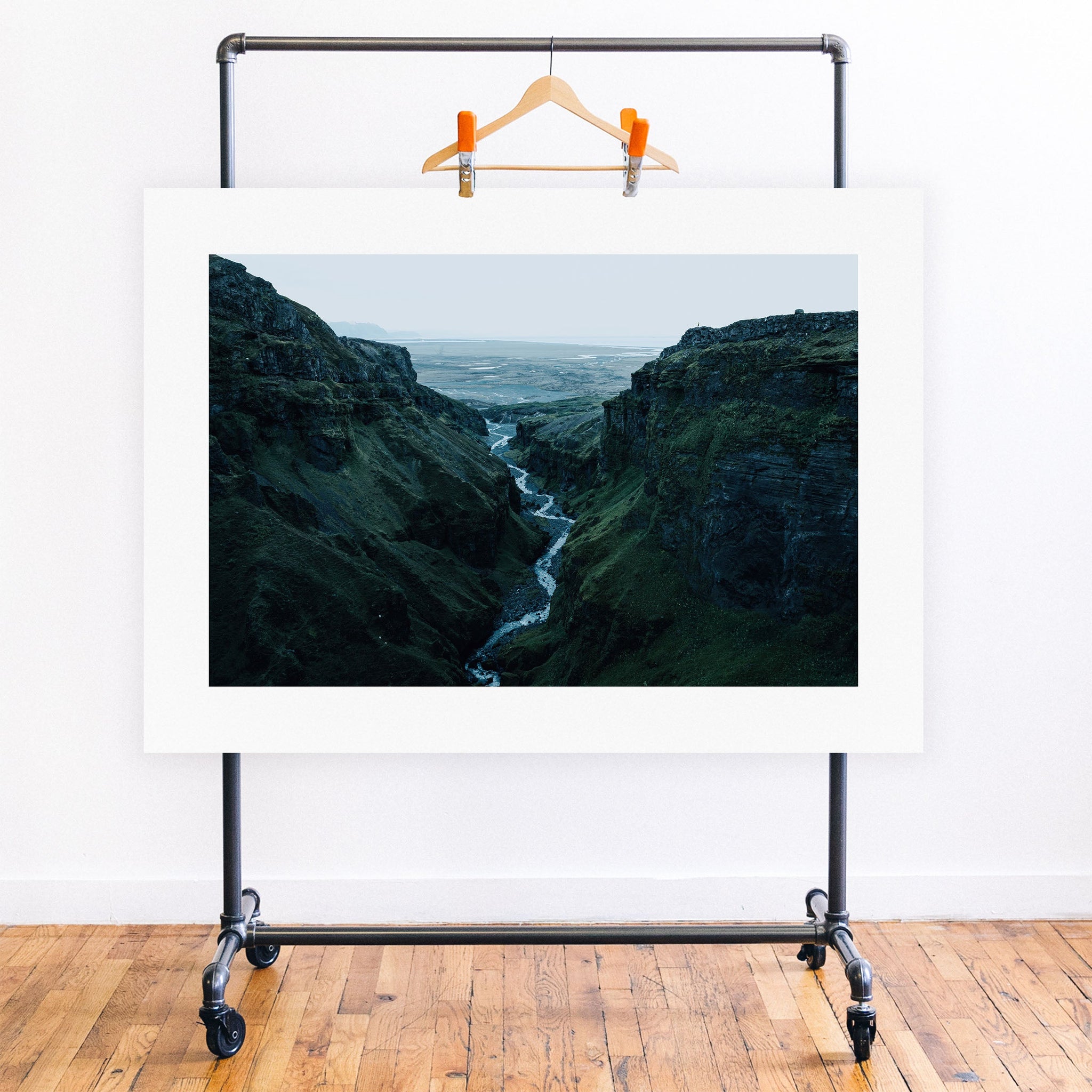 no frame~Executive