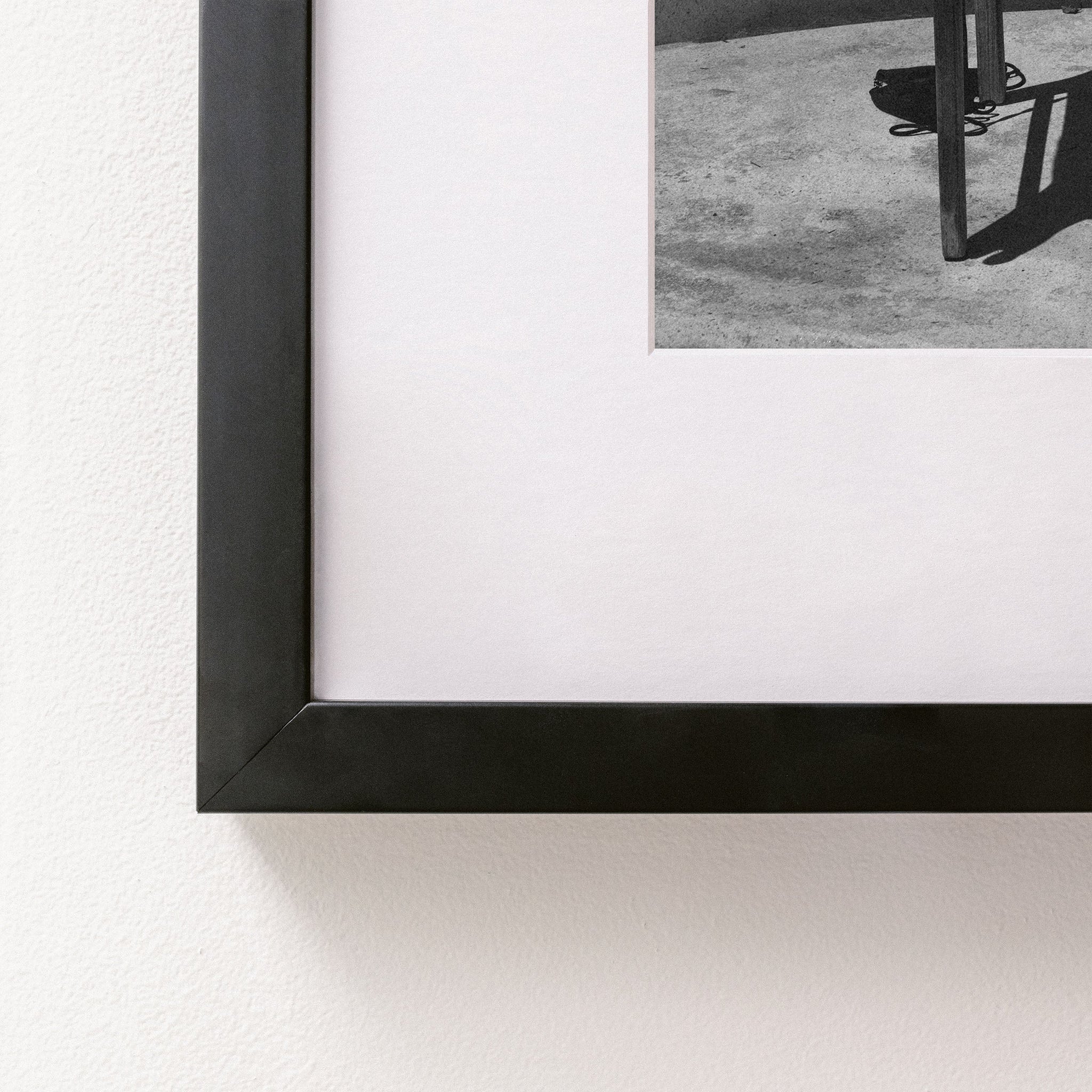black~Medium