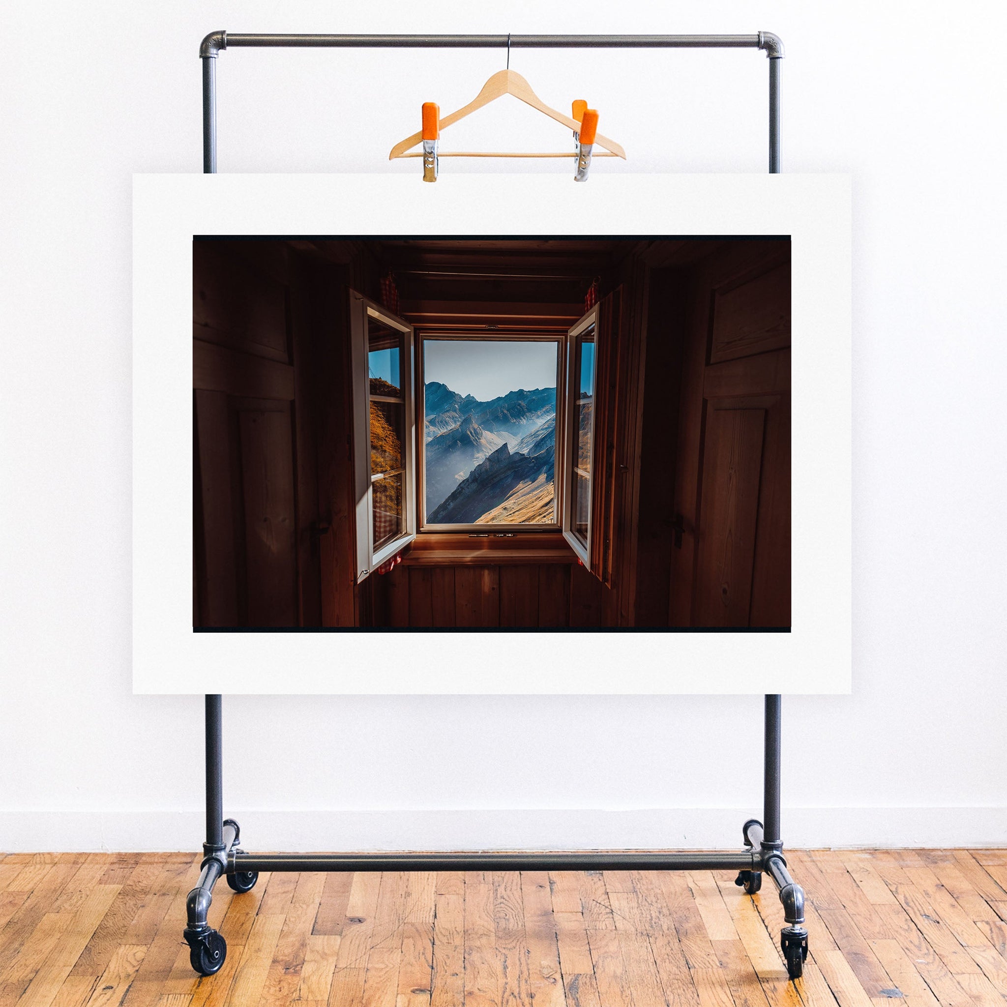no frame~Executive