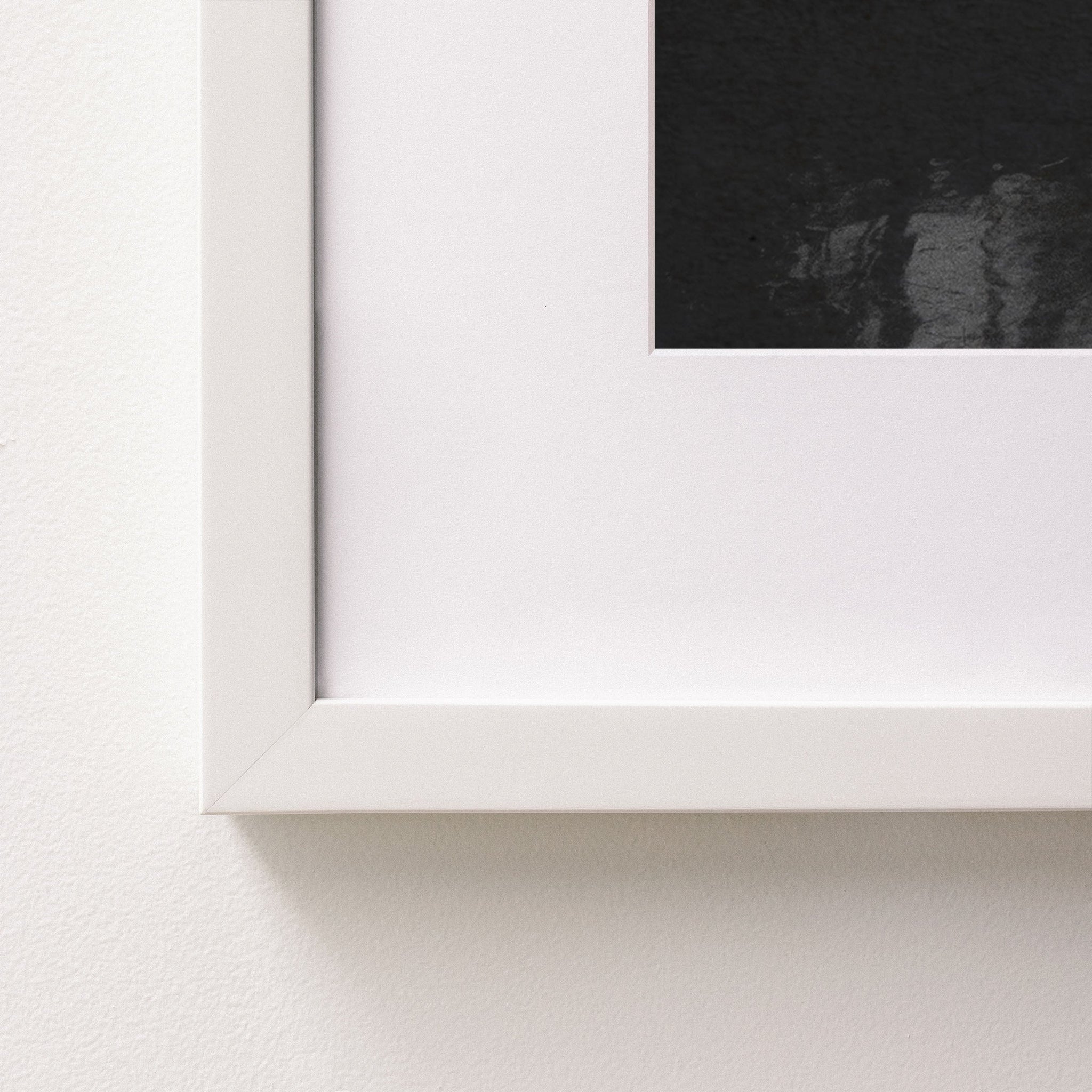 white~Medium