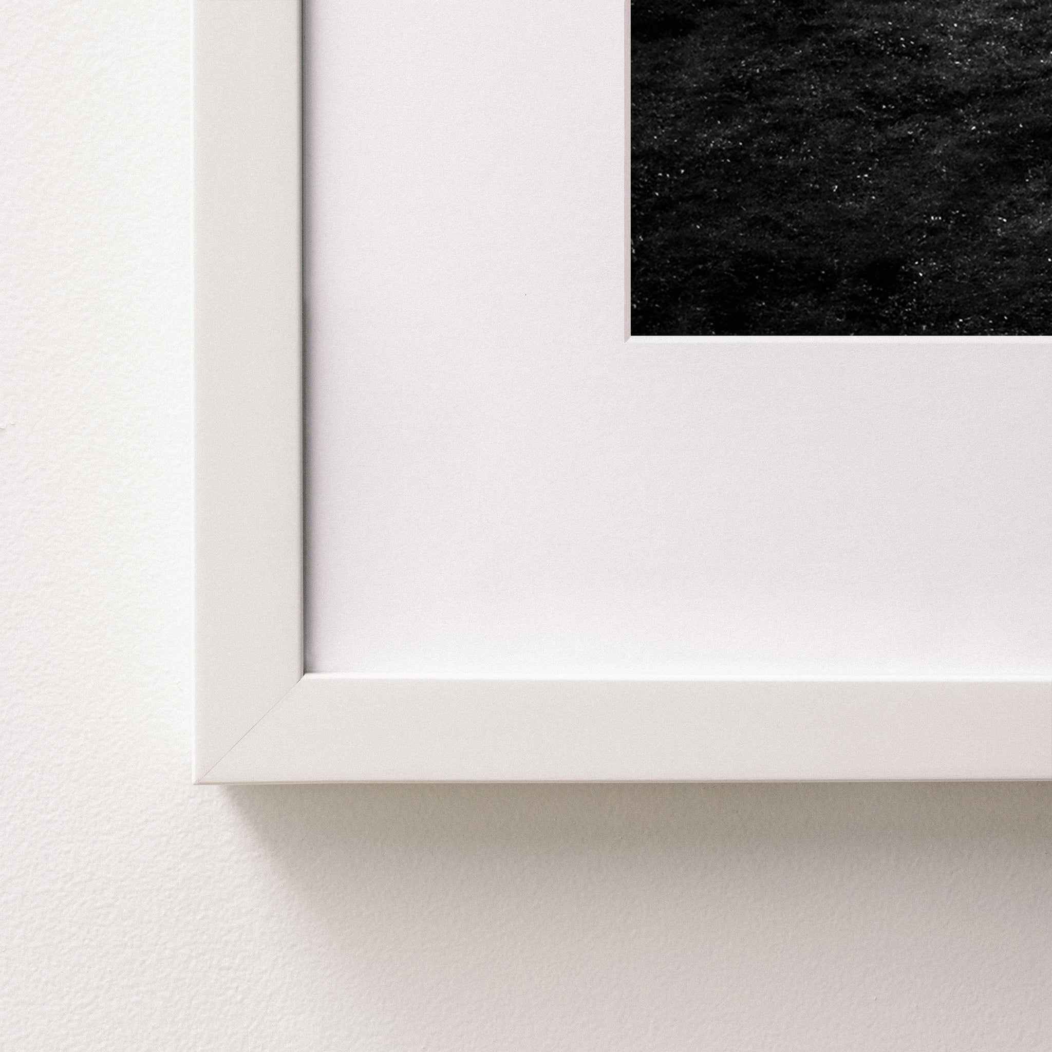 white~Medium